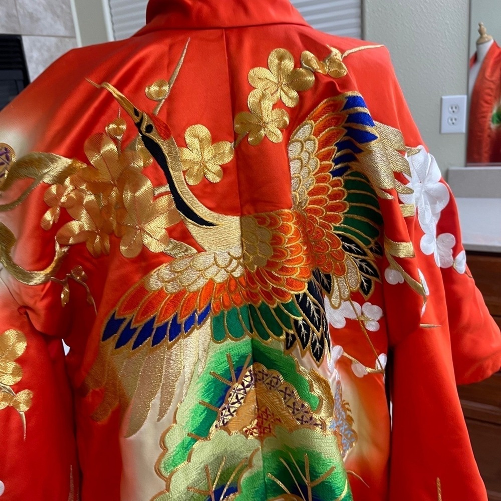 Japanese Orange uchikake Floral  Kimono Robe Traditional Japanese Wedding floral - Picture 5 of 12